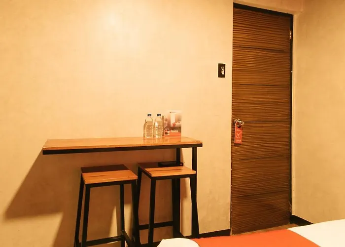 Reddoorz @ Good 101 Quiricada * マニラ市